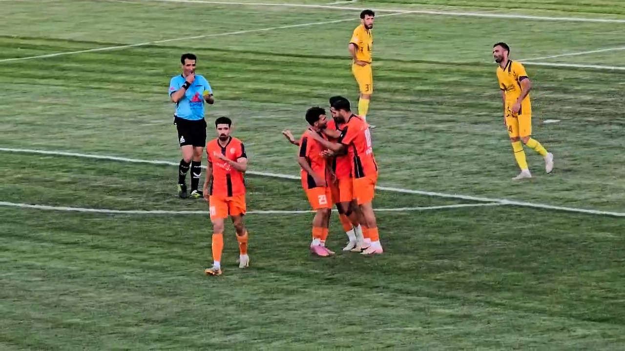 گل دوم مس کرمان به فرد البرز (سوپرگل ابوالفضل شورآبادی )