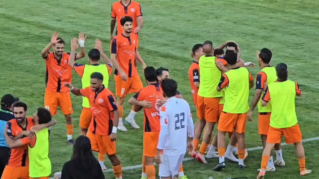 خلاصه بازی فرد البرز 0-2 مس کرمان از نگاه دوربین فوتبالی