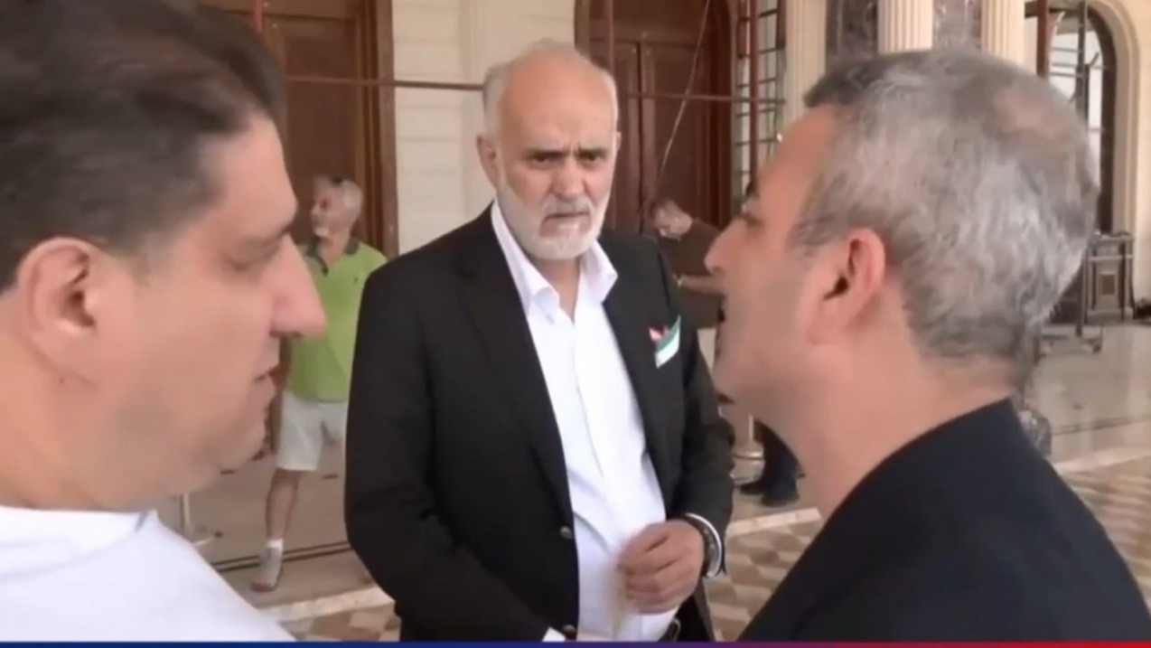 اعتراض قلعه‌نویی به خراطی جنجالی شد