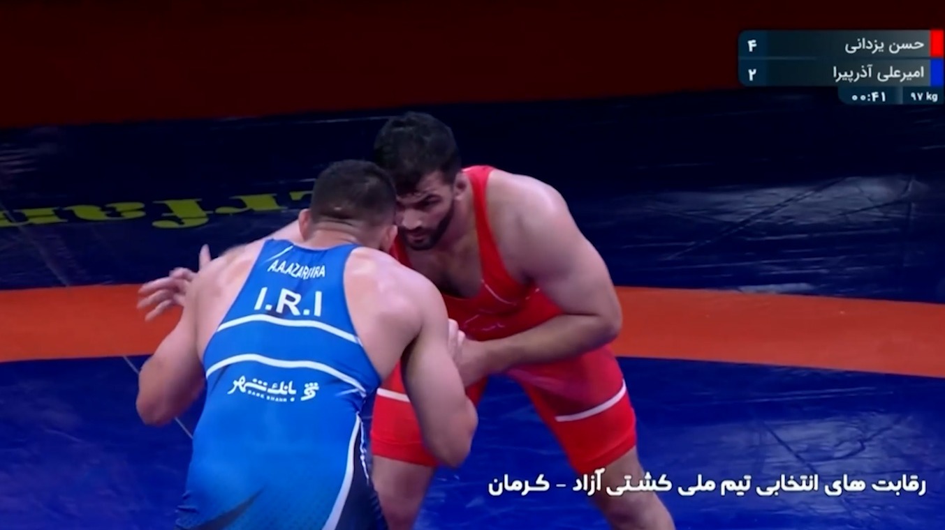 پیروزی حسن یزدانی بر امیرعلی آذرپیرا در بازی اول انتخابی