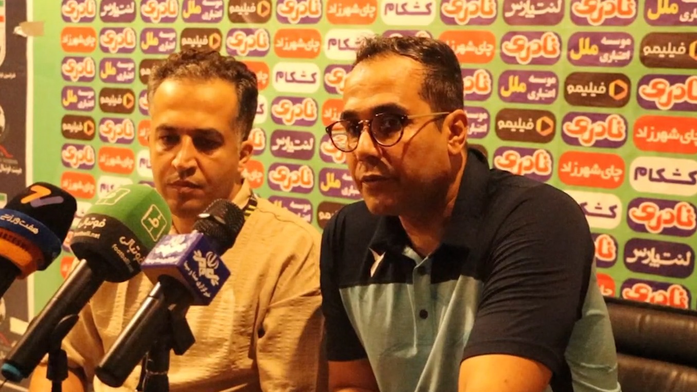 رضا فتح آبادی: داوری به طور عجیب و غریبی ضد ما عمل می کند