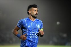 واکنش رامین به ادعای جنجالی کفشگری؛ قلب آبی را به رخ کشید! (عکس)