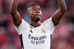 داوید آلابا در آستانه جدایی از رئال مادرید؛ پیشنهادهایی از خاورمیانه