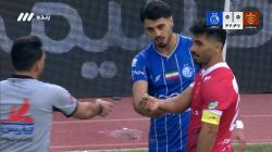 پرتاب بطری و سنگ به سمت عالیشاه از سوی هواداران استقلال