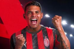 چراغ سبز آلگری برای انتقال اسطوره برزیلی به میلان