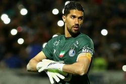 مدافع گلگهر: آنها زیرآب حسینی را هم در استقلال زدند!