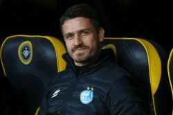 سرمربی موقت استقلال مشخص شد