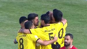 قهرمانی سپاهان در سوپرجام با گل انزونزی به پرسپولیس