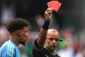 از ۴ کارت قرمز در کل جام ۲۰۲۲ تا ۳ کارت در یک بازی؛ رکوردشکنی خونین در افتتاحیه ۲۰۲۶
