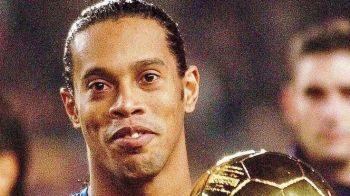 بیستمین سالگرد توپ طلای رونالدینیو در بارسلونا