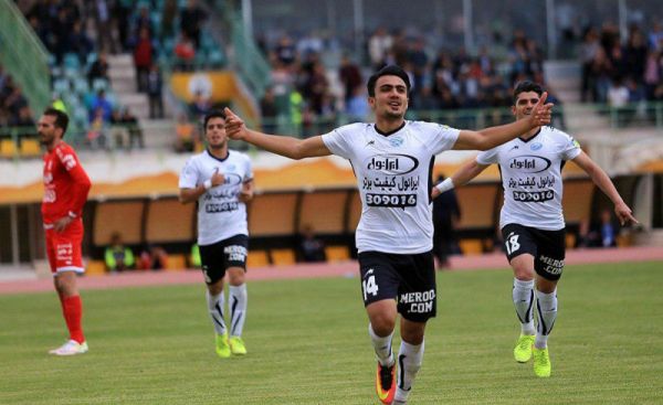 جهانبخش با استقلالیها توافقی نکردهام