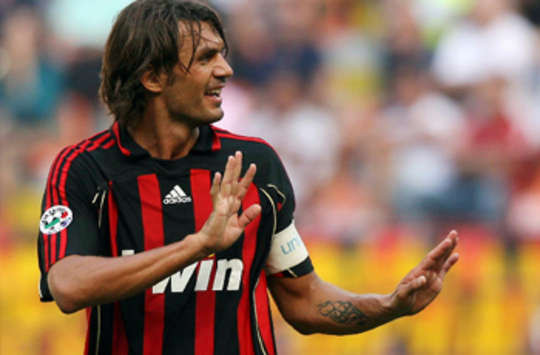  مالدینی  بوفون بهترین سنگربان تاریخ فوتبال است