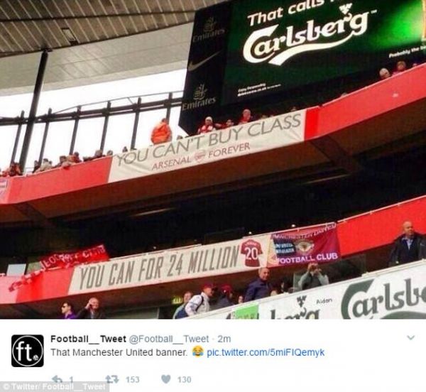  کنایه جالب یونایتدی ها به انتقال فان پرسی  عکس