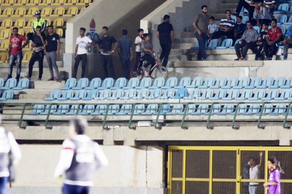 دوچرخهسواری روی سکوهای ورزشگاه خرمشهر عکس