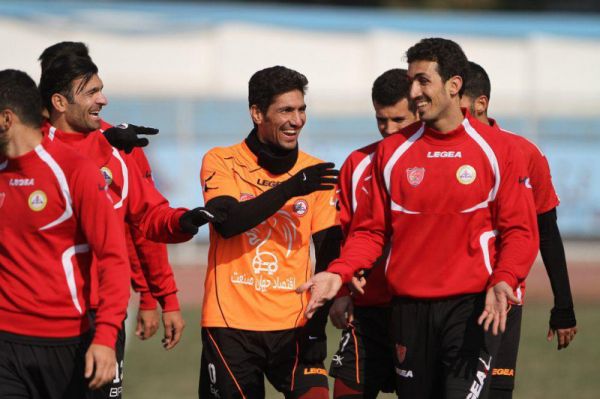 عزتی فقط با دایی قهرمان میشدیم