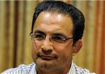  خادم  استقلال و پرسپولیس وارد بورس می‌شوند