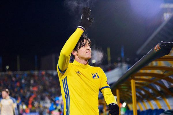 آزمون و قوچاننژاد در میان 10 بازیکن برتر آسیا