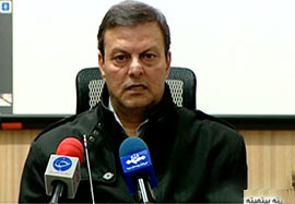 اسدی از طریق دلال بازیکن نگیرید