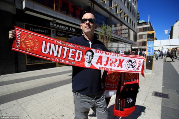 استکهلم در تسخیر هواداران یونایتد عکس