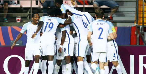 انگلیس حریف ونزوئلا در فینال شد