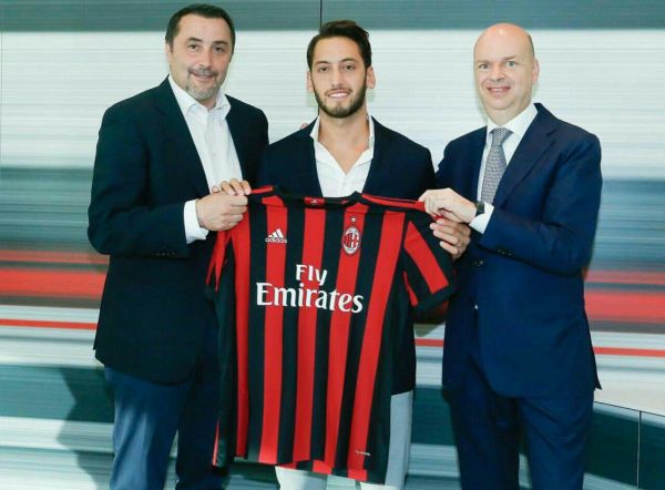 هاکان چالهان اوغلو به میلان پیوست عکس