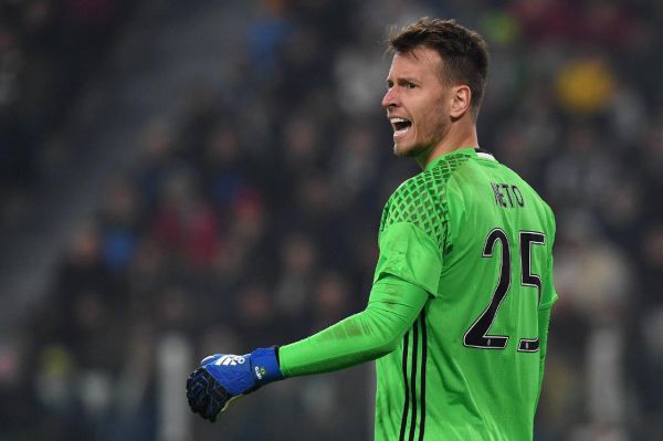 رسمی دروازه بان یوونتوس به والنسیا رفت