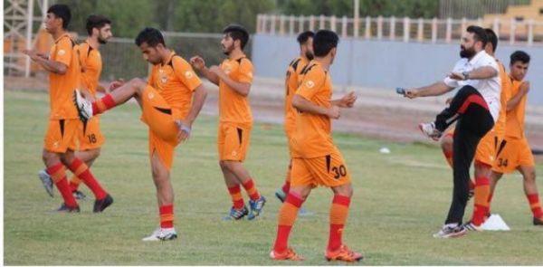  فولاد خوزستان یک مدافع می‌گیرد