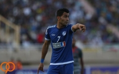  مهاجم استقلال در اردوی تیم فوتبال فولاد خوزستان