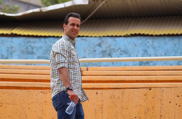 خاطره جالب مدافع تیمملی آلمان از علی کریمی مرته ساکر با تکنیکش آلمان را به سرگیجه انداخت