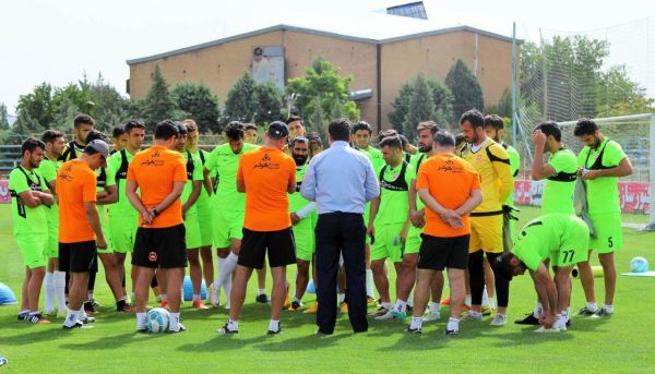 واکنش تراکتور به محرومیت دو بازیکن ملیپوش امید