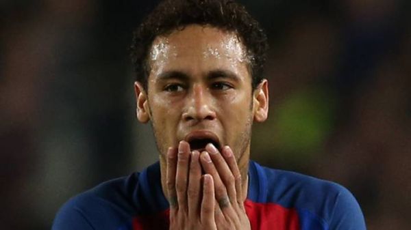 توقف فعالیت های انتقالاتی بارسا به خاطر نیمار