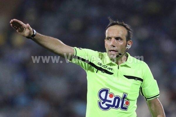  این داور پنالتی نمی گیرد  عکس