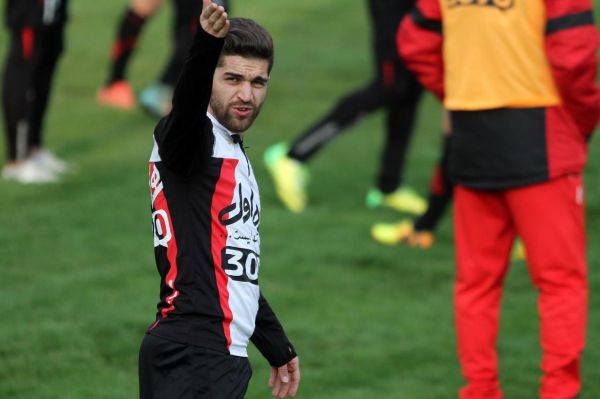 حاتمی چاقو نکشیدم، شیشه ها هم سالم است