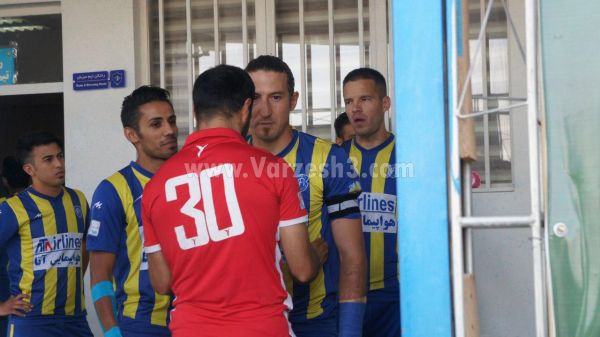 مثلث سرخابی در بنیان دیزل به هم رسیدند عکس