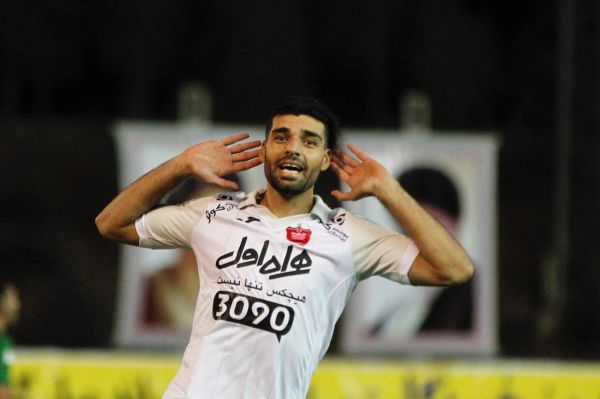  هیس  مهدی طارمی گل می‌زند