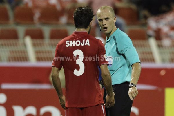 داور اردنی روی اعصاب بازیکنان پرسپولیس عکس