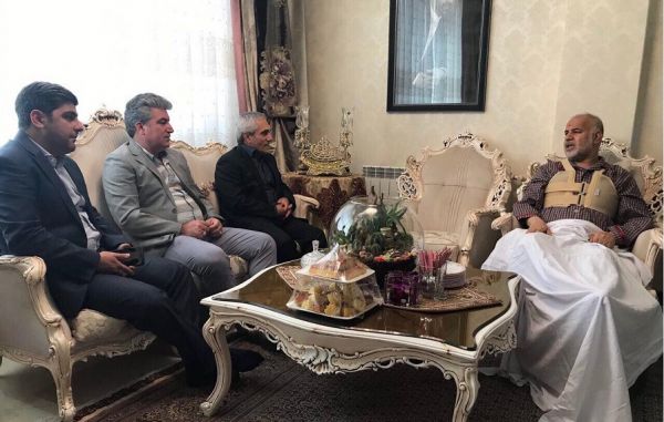 عیادت طاهرى از حبیب کاشانى عکس