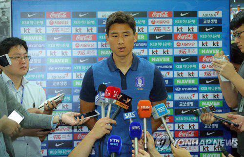 کو جاچئول رهبر کره در جنگ با هافبکهای ایران