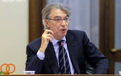 دنی آلوز نیمار و مسی بهترین بازیکنانی هستند که دیده ام