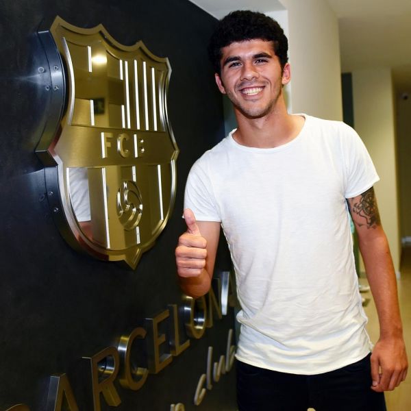 ستاره جوان بارسلونا تمدید کرد عکس