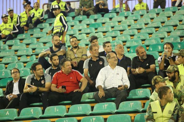  حضور سیاه جامگانی‌ها روی سکوهای ثامن