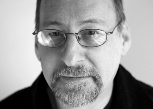 گفتگوی ورزش سه با نویسنده کتاب نارنجی درخشان