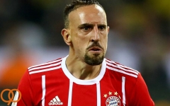 ریبری احتمال ترک بایرن مونیخ را رد نمی کنم