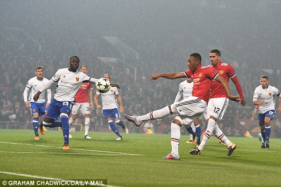  یونایتد 3 - 0 بازل؛ بازگشت شیرین شیاطین به CL