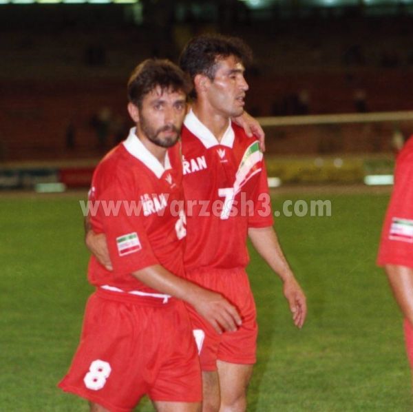 آنتی قرمزها در لباس سرخ عکس ویژه