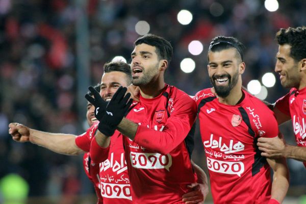 سپاهان – پرسپولیس؛ به یاد پنالتی جنونآمیز