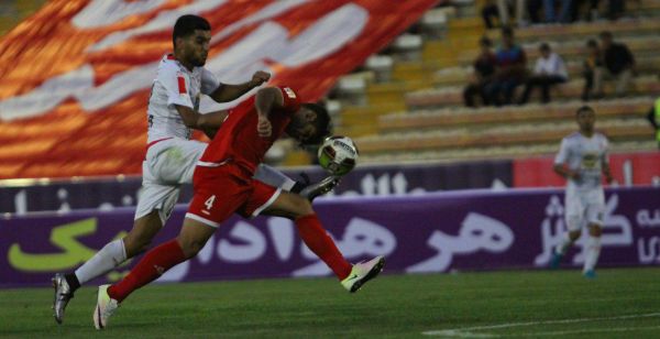  تراکتور 1- پدیده 2؛ پدیده روی شانه‌های پرسپولیس