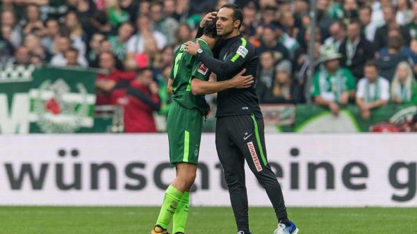  بدرقه پدیده ایرانی بوندس لیگا با سوت و اعتراض