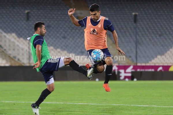  پاس تودر کی‌روش به برانکو  عکس