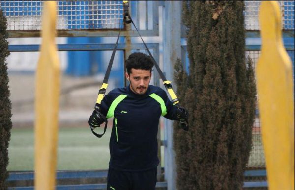 اولین کارت زرد شفر برای نورافکن